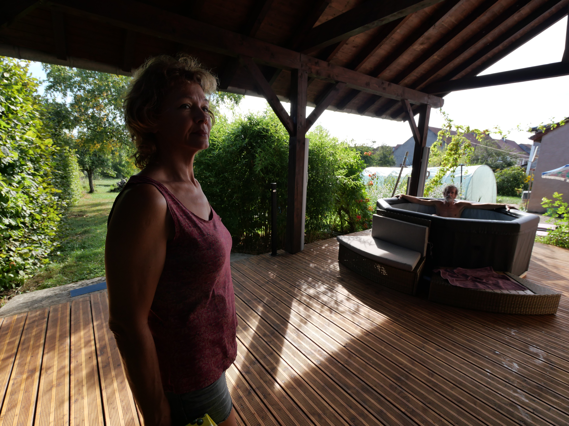 un nouveau spa à l'extérieur